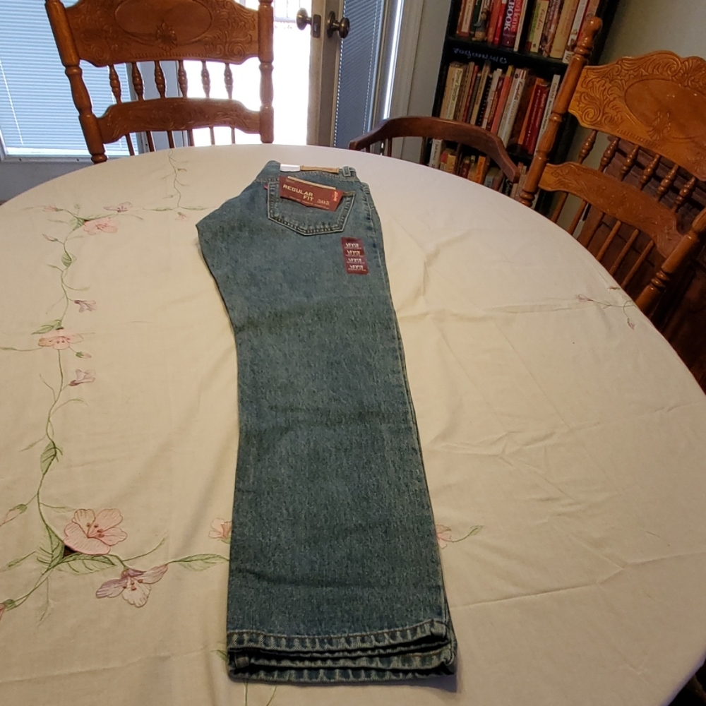 Men's Levi's New with tags